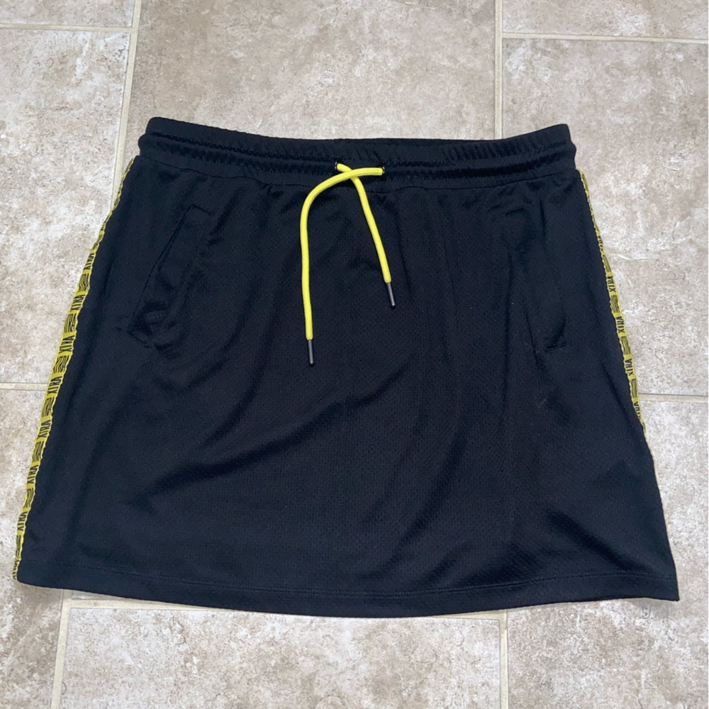 Forever 21 mini skirt